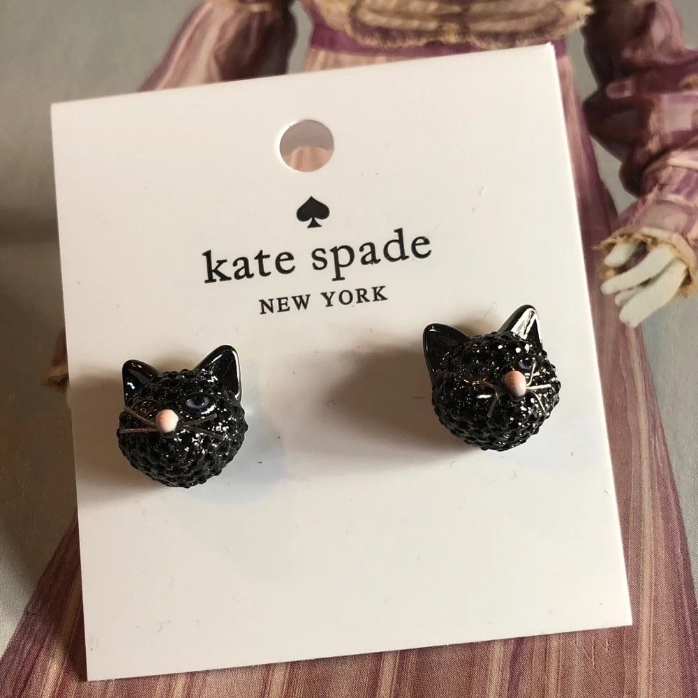 Authentic Kate spade cat stud earrings. New with card.
